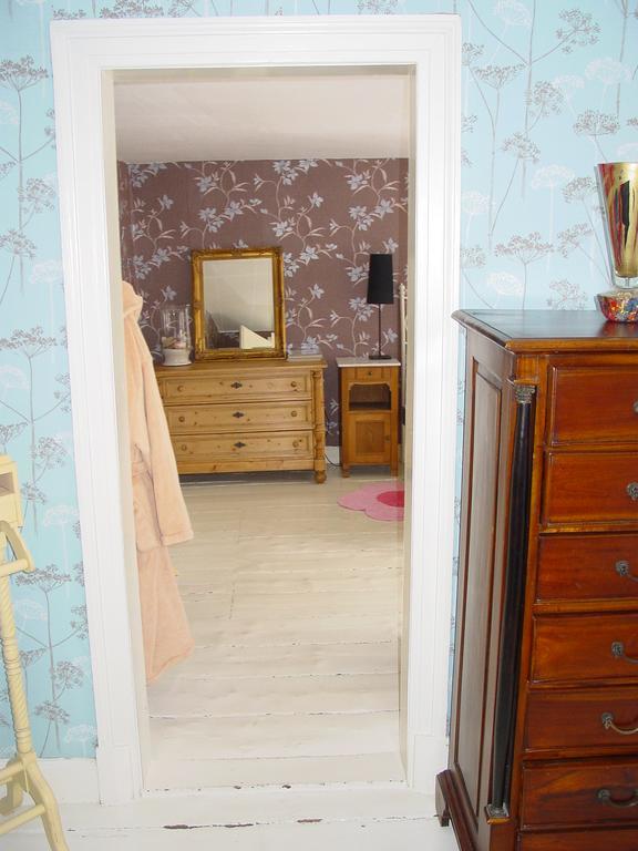 Robert'S Bed & Breakfast Helmarshausen Dış mekan fotoğraf