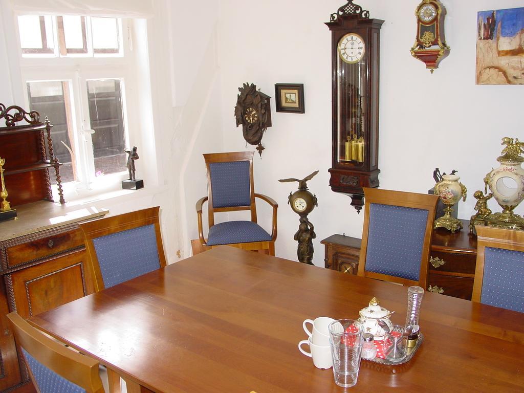Robert'S Bed & Breakfast Helmarshausen Dış mekan fotoğraf