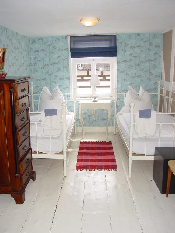 Robert'S Bed & Breakfast Helmarshausen Dış mekan fotoğraf
