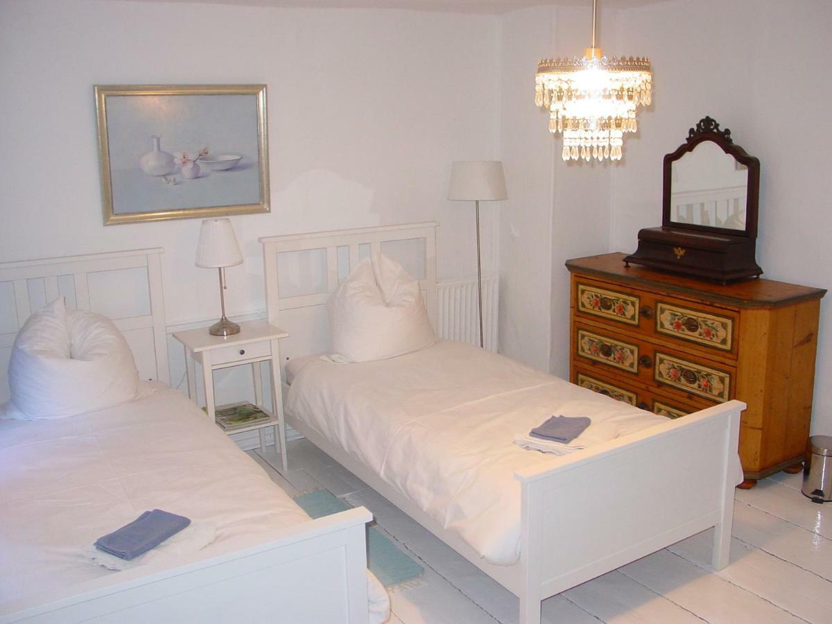 Robert'S Bed & Breakfast Helmarshausen Dış mekan fotoğraf