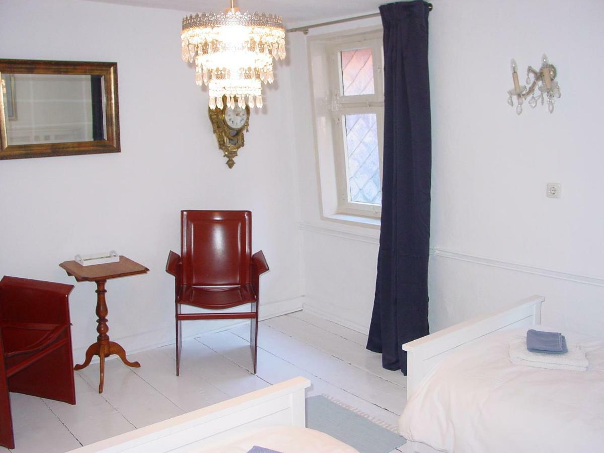 Robert'S Bed & Breakfast Helmarshausen Dış mekan fotoğraf